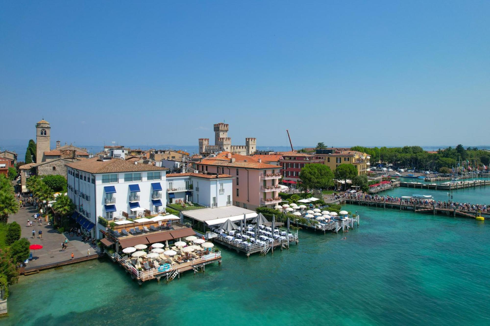 Hotel Flaminia Sirmione Exterior photo